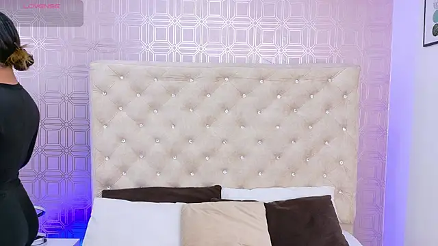 Sara Desire online show from October 4, 12:17 pm