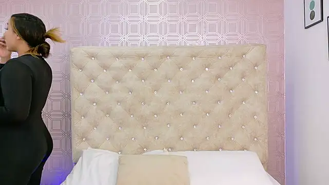 Sara Desire online show from October 10, 12:17 pm