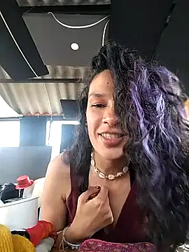 rebekka simpson online show from December 22, 8:31 pm