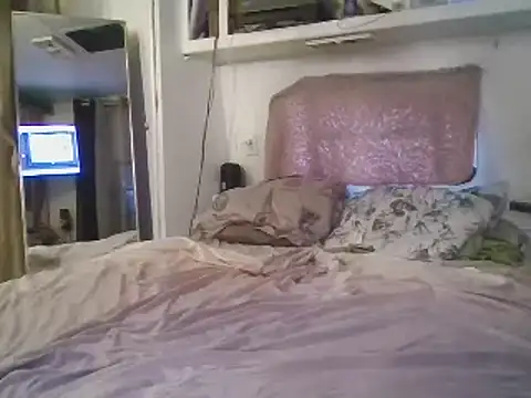 allissonw13 online show from March 21, 2:18 pm