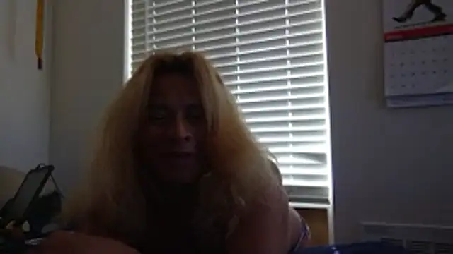 allissonw13 online show from April 3, 9:54 pm