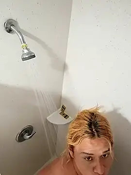 allissonw13 online show from April 3, 5:36 am