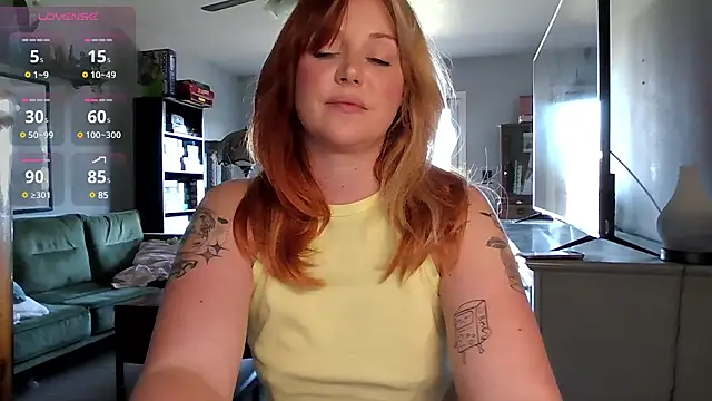 Snapshot of Blaze_Baby chatting on March 11, 11:04 pm Blaze Baby online show from March 11, 11:04 pm
