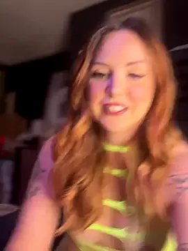 Snapshot of Blaze_Baby chatting on November 13, 3:38 pm Blaze Baby online show from November 13, 3:38 pm