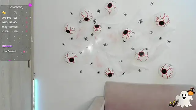 Snapshot of Lilacutte_ chatting on October 28, 8:41 pm Lilacutte online show from October 28, 8:41 pm