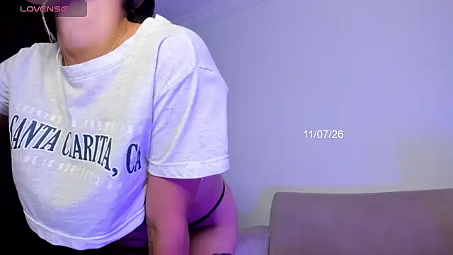 Snapshot of Lilacutte_ chatting on July 11, 8:53 pm Lilacutte online show from July 11, 8:53 pm