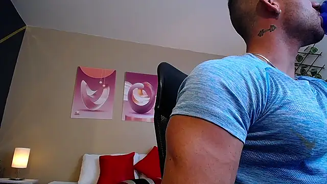 Snapshot of JeremyLowe chatting on March 10, 4:46 pm JeremyLowe online show from March 10, 4:46 pm