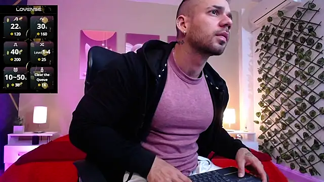 Snapshot of JeremyLowe chatting on March 6, 1:24 pm JeremyLowe online show from March 6, 1:24 pm