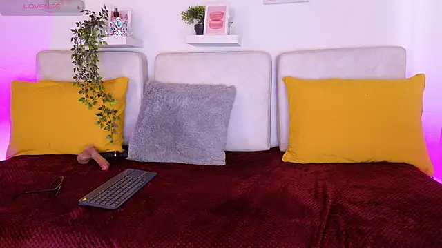 Malka Burning online show from March 3, 8:05 pm