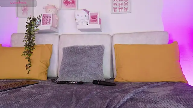 Malka Burning online show from April 18, 8:09 pm