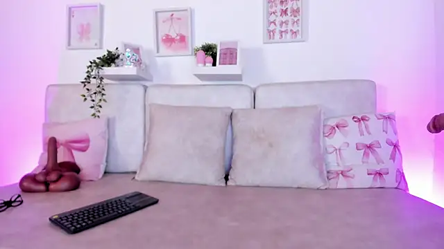 Malka Burning online show from November 15, 7:07 pm