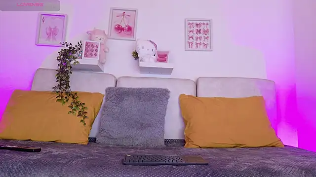 Malka Burning online show from April 20, 8:10 pm