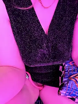 Snapshot of Afnane___charmouta chatting on February 19, 7:33 pm Afnane charmouta online show from February 19, 7:33 pm