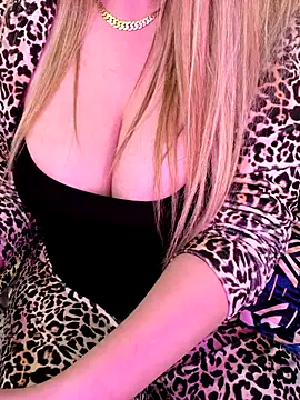 Afnane   charmouta online show from November 29, 4:07 pm