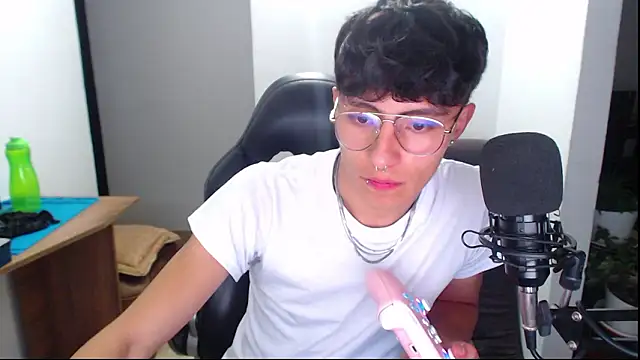 jay dimarco2 online show from March 14, 2:50 am