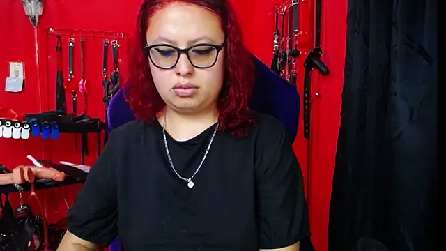 Snapshot of slave_Rubi chatting on May 19, 2:35 pm slave Rubi online show from May 19, 2:35 pm