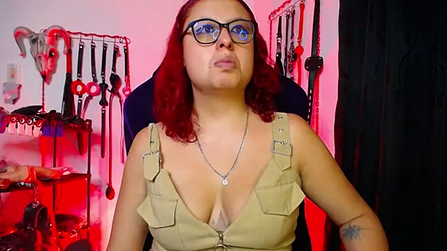 Snapshot of slave_Rubi chatting on May 25, 2:11 am slave Rubi online show from May 25, 2:11 am