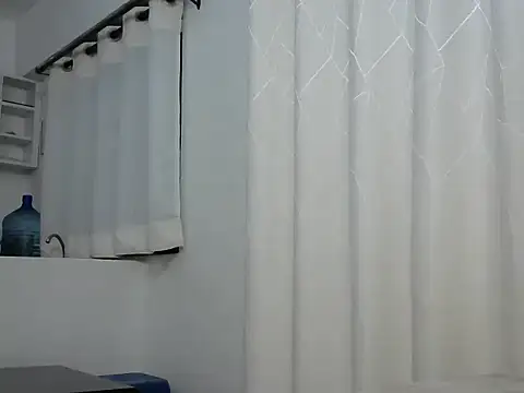 Snapshot of hottgirlval chatting on April 27, 8:40 pm hottgirlval online show from April 27, 8:40 pm