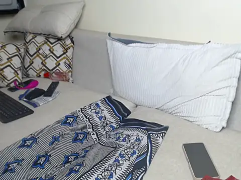 sweet essin online show from February 13, 6:08 pm