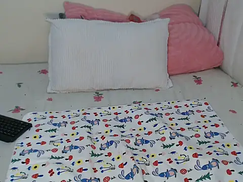 sweet essin online show from December 16, 1:48 pm