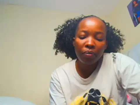 Snapshot of sweet_essin chatting on June 10, 7:42 am sweet essin online show from June 10, 7:42 am