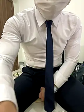 harrylouis1357 online show from December 4, 1:47 pm