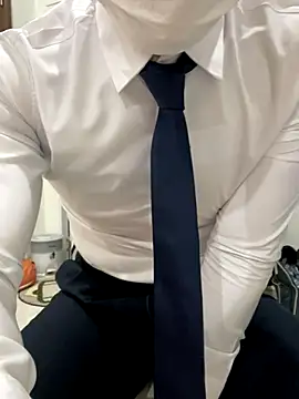 harrylouis1357 online show from December 7, 2:19 pm