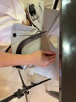 harrylouis1357 online show from April 19, 10:38 am