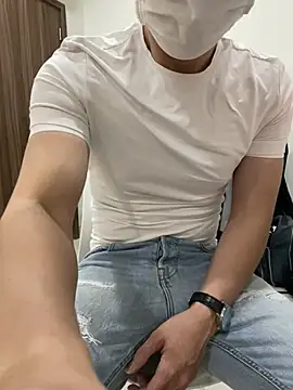 harrylouis1357 online show from December 15, 11:34 am