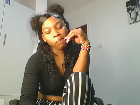 Snapshot of _Becky002 chatting on July 6, 5:37 pm Becky002 online show from July 6, 5:37 pm