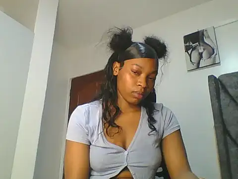 Snapshot of _Becky002 chatting on July 4, 6:45 pm Becky002 online show from July 4, 6:45 pm