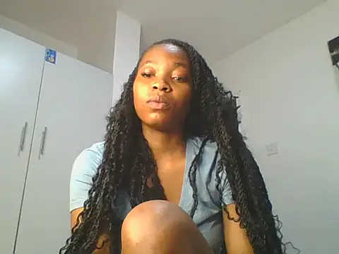 Snapshot of _Becky002 chatting on June 12, 10:46 am Becky002 online show from June 12, 10:46 am