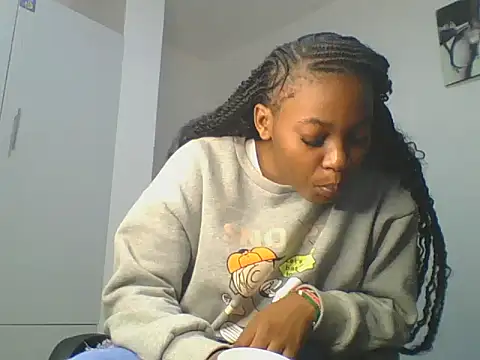 Snapshot of _Becky002 chatting on June 8, 1:33 pm Becky002 online show from June 8, 1:33 pm