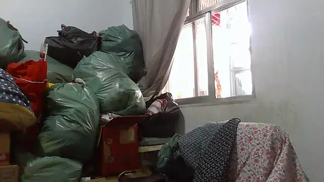 lizza monroe online show from December 9, 1:45 pm