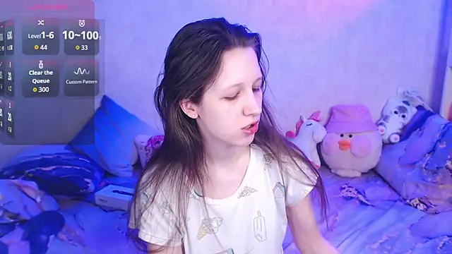 ur kitty   online show from February 28, 1:11 pm