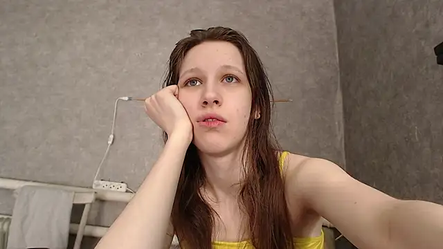 Snapshot of ur_kitty__ chatting on May 28, 11:27 am ur kitty online show from May 28, 11:27 am