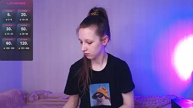 ur kitty   online show from December 17, 9:03 am