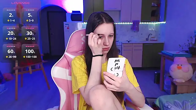 ur kitty   online show from April 11, 1:04 pm