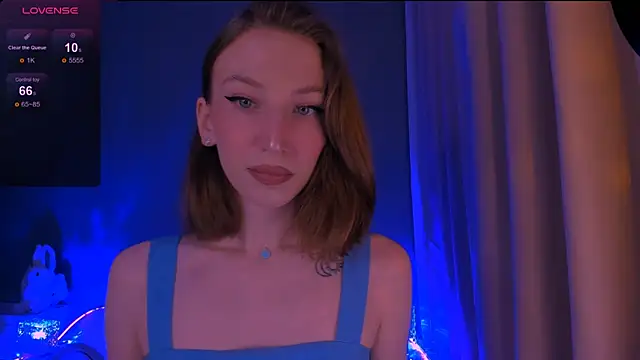 Snapshot of ellaamber chatting on November 28, 1:06 am ellaamber online show from November 28, 1:06 am