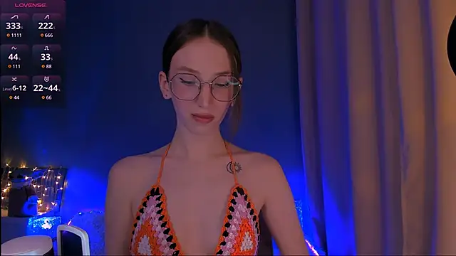 Snapshot of ellaamber chatting on February 22, 7:58 pm ellaamber online show from February 22, 7:58 pm