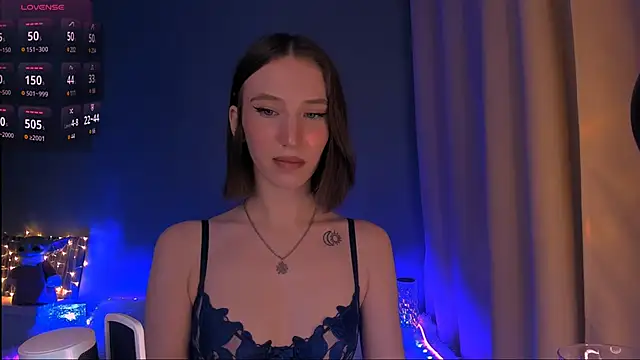 Snapshot of ellaamber chatting on January 27, 5:36 am ellaamber online show from January 27, 5:36 am
