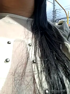 Snapshot of Bella_keny chatting on February 17, 2:49 pm Bella keny online show from February 17, 2:49 pm