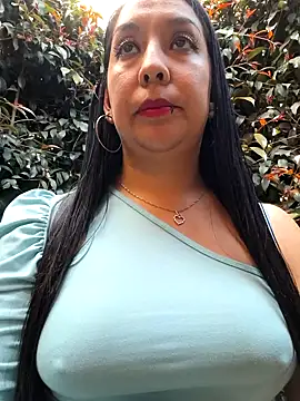 Bella keny online show from April 30, 7:54 pm