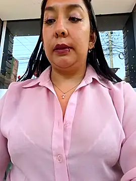 Bella keny online show from April 4, 6:03 pm