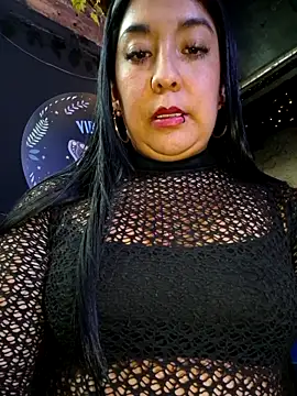 Snapshot of Bella_keny chatting on September 19, 7:40 pm Bella keny online show from September 19, 7:40 pm