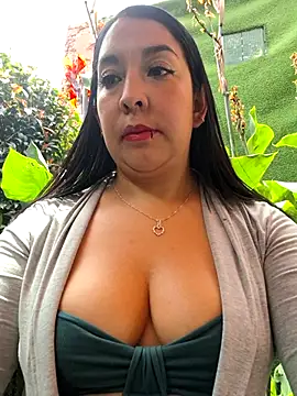 Bella keny online show from March 5, 4:14 pm