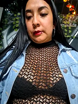 Snapshot of Bella_keny chatting on September 15, 7:36 pm Bella keny online show from September 15, 7:36 pm