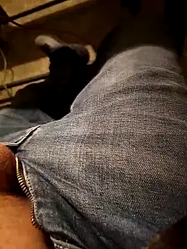 A man in public online show from February 24, 7:48 pm