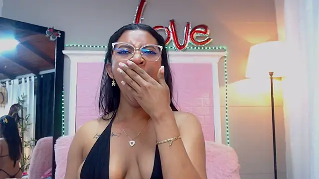 Snapshot of JessyZoe chatting on March 11, 5:35 pm JessyZoe online show from March 11, 5:35 pm