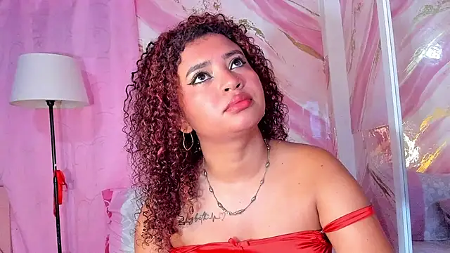 Snapshot of JessyZoe chatting on May 19, 9:55 pm JessyZoe online show from May 19, 9:55 pm
